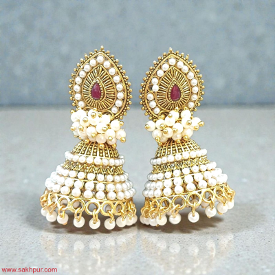 Earring