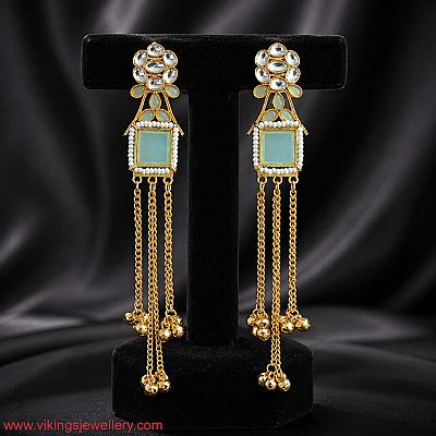 Feshion earring